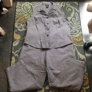 Rafaela Capri Set. Excellent condition